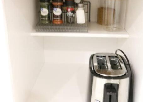 Schenectady Apartment | Luxury king bed parking & washer