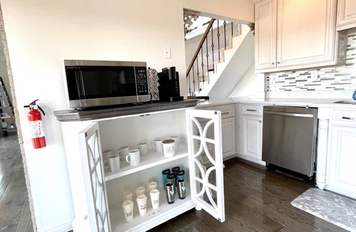 Lancaster House | Luxury lake house with must see view year round