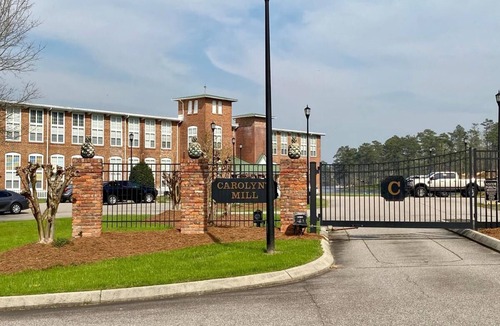 Cordova Condo | Luxury Lakefront Dream- The Perfect Getaway