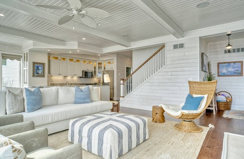 Culver House | Luxury Lakefront Home Perfect for Family Getaway!
