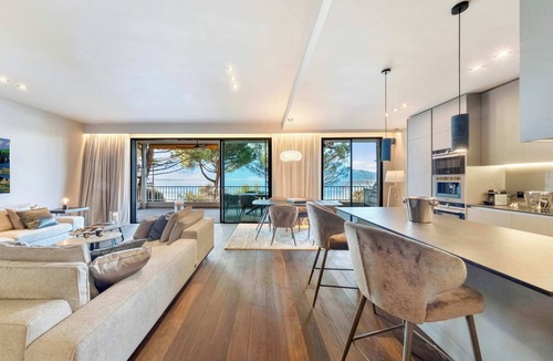Montreux Apartment | Luxury Lakefront Loft in Montreux Swiss Reviera