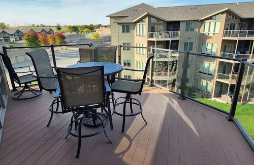 Spirit Lake Condo | Luxury Lakeside Bridges Bay Condo
