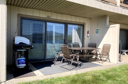 Dillon Condo | Luxury Lakeside Getaway, Central To Ski Resorts, Free Wi-Fi