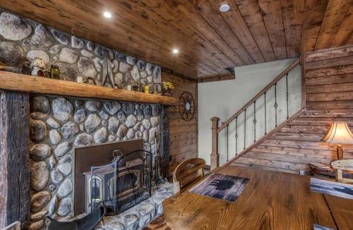 Terra Alta House | Luxury Lakeside Mountain Escape with Wraparound Deck Near Terra Alta, West Virginia