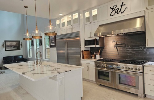 Grogan's Mill Villa | Luxury Living in The Woodlands