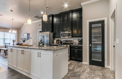 Edmond House | Luxury Living Without the Commitment