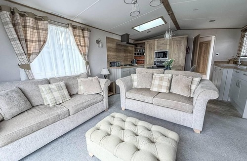 Hopton Cabin | Luxury lodge with stunning full sea views in Suffolk ref 20234BS