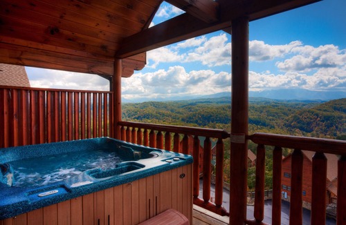 Sevierville Cabin | Luxury Log Cabin With Million Dollar Panoramic Smoky Mountain Views