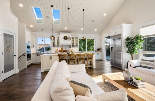 Martha Lake House | Luxury Martha Lake View Home w/Hot Tub