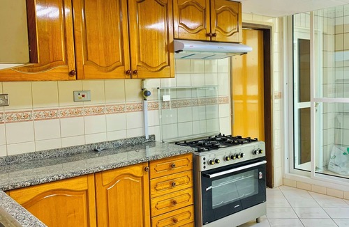 Abu Dhabi Apartment | Luxury Master Suite - Private Bathroom Oasis