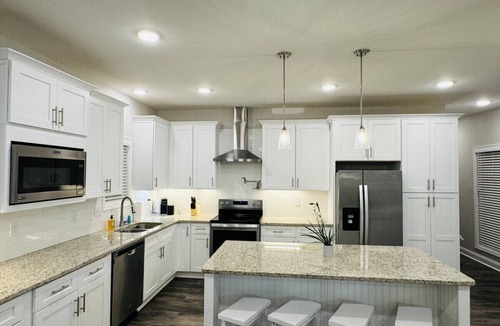 Augusta House | Luxury Medical District Home, EV Charger, Gated #2