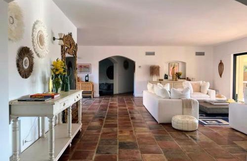 Ramatuelle Villa | Luxury Mediterranean Villa with Pool & Helipad