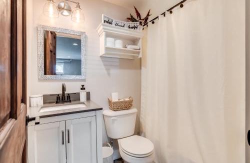 Parkdale Villa | Luxury Midterm Rental for Families, Medical and Corporate Professionals Cincy