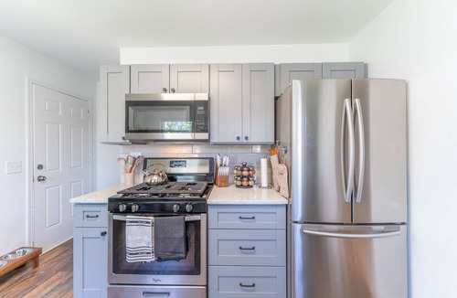 Minneapolis House | Luxury Minneapolis 3BR House with Hot Tub!