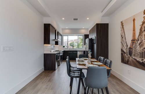 Mid City House | Luxury Modern 4 Bed 3 Bath Home with Rooftop Deck #4