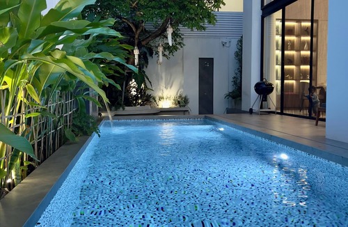 Chang Phueak Villa | Luxury Modern 4BR Villa with Private Pool & Lift — Near Nimman-The Villa Dali