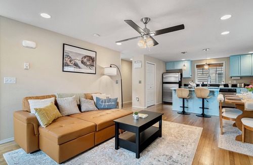 Licton Springs House | Luxury Modern Home with Parking, Near Green Lake, Seattle