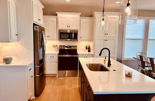 Olathe House | Luxury Modern KC Home Olathe Overland Park