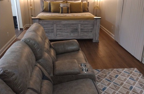 Southfield Apartment | Luxury modern peaceful studio apartment
