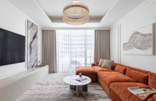 Dubai Marina Apartment | Luxury & Modern Unit in Emaar Beachfront