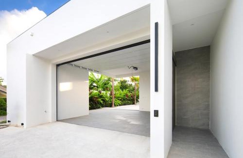Si Sunthon Villa | Luxury Modern Villa Phuket - Thala