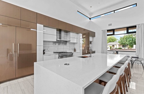 Shea North Estates House | Luxury Modern Villa with Pool, Hot Tub, & Pickleball/Basketball Sports Court in Scottsdale