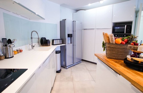 Cap d'Ail Apartment | Luxury Monaco 2BD Suite +1st Class Car incl. Free Grand Prix Event Ticket