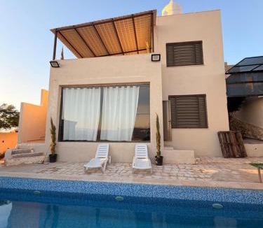 Suwailih Ski Chalet | Luxury Mountain Chalet with Private Pool Lionden Jerash