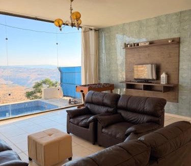 Suwailih Ski Chalet | Luxury Mountain Chalet with Private Pool Lionden Jerash