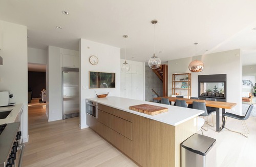 Squamish House | Luxury Mountain Home: Hot Tub, Chief Views, Secure Garage for Ski/Bike Gear