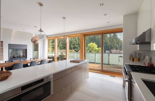 Squamish House | Luxury Mountain Home: Hot Tub, Chief Views, Secure Garage for Ski/Bike Gear