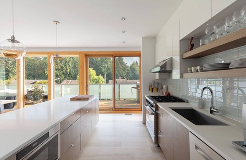 Squamish House | Luxury Mountain Home: Hot Tub, Chief Views, Secure Garage for Ski/Bike Gear
