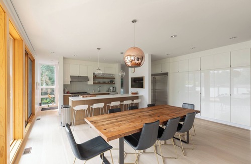 Squamish House | Luxury Mountain Home: Hot Tub, Chief Views, Secure Garage for Ski/Bike Gear