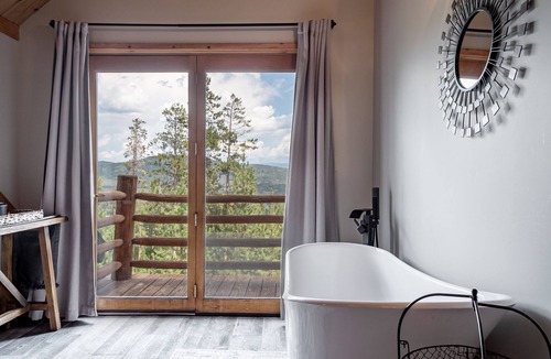 Homestead Hills House | Luxury Mountain Home on 3 acres