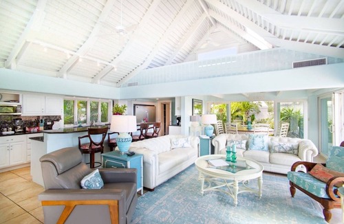 Estate Peterborg House | Luxury Multi Villa-Yellowbird, 2min. MAGENs Beach, 7 VILLAS