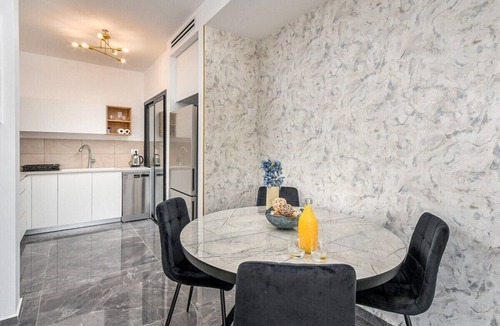 Emek Refaim Apartment | Luxury New 2BR at Emek Refaim