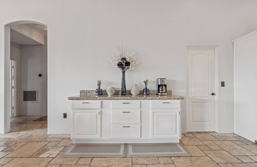 Anthem House | Luxury Oasis Resort Pool Pickleball Golf Fireplace