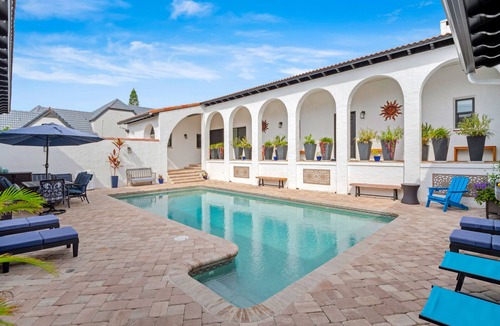 Cocoa Beach Villa | Luxury Ocean front villa 7 bedrooms 2 kitchen with pool