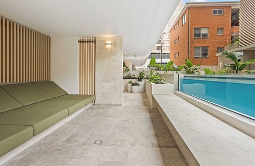 Burleigh Heads Apartment | Luxury ocean view apartment across from Burleigh Beach!