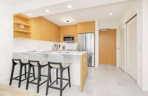 Ala Moana Condo | Luxury Ocean View High-Rise Condo at Sky Ala Moana w/Amazing Amenities