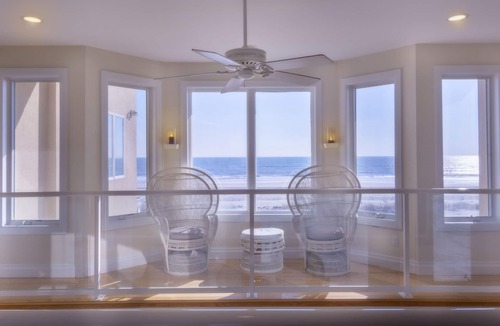 West Hampton Dunes House | LUXURY OCEANFRONT HOUSE W/POOL & HOT TUB FACING THE OCEAN, SUMMER LAST MIN DEAL!