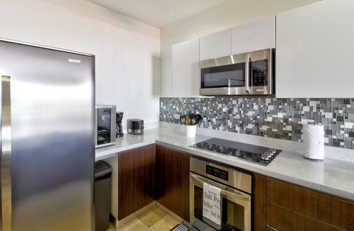 Barrio Los Faroles Condo | Luxury Oceanfront Condo with WiFi, Ocean Views, Pool, & Easy Beach Access