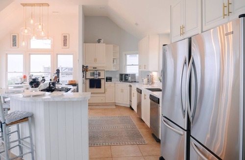 Whalehead Beach House | LUXURY, OCEANFRONT, Pool, ELEV, Rec Rm, Beach Access, Ocean Views! WL983, Fairlight