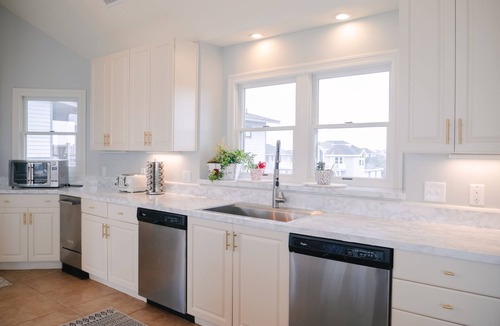 Whalehead Beach House | LUXURY, OCEANFRONT, Pool, ELEV, Rec Rm, Beach Access, Ocean Views! WL983, Fairlight