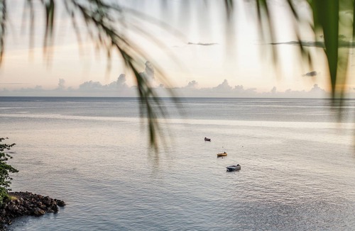 Challengers Apartment | Luxury Oceanfront Suite Sunset Reef St. Kitts