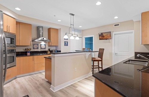 Schulte Park House | Luxury Oceanfront Paradise ~LARGE CONDO~