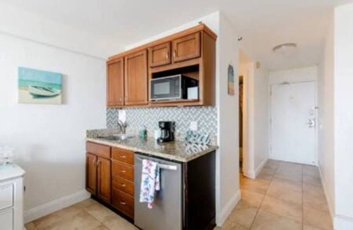 East Daytona Apartment | Luxury Oceanfront Getaway w/Balcony- Pool Is Open