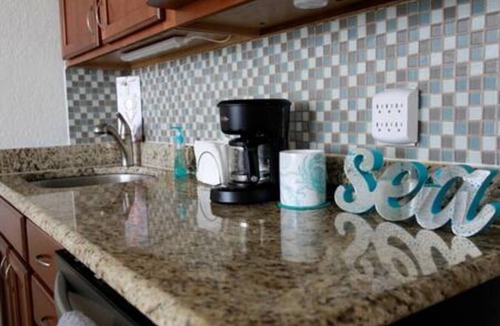 East Daytona Apartment | Luxury Oceanfront Getaway w/Balcony- Pool Is Open