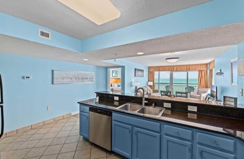 Downtown Myrtle Beach Condo | Luxury Oceanfront 3 Bedroom Condo On The Boardwalk!