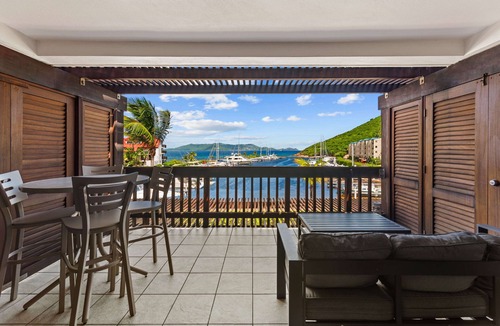 Red Hook Condo | Luxury Oceanfront Villa at Sapphire Beach AC, WiFi Washer, Generator